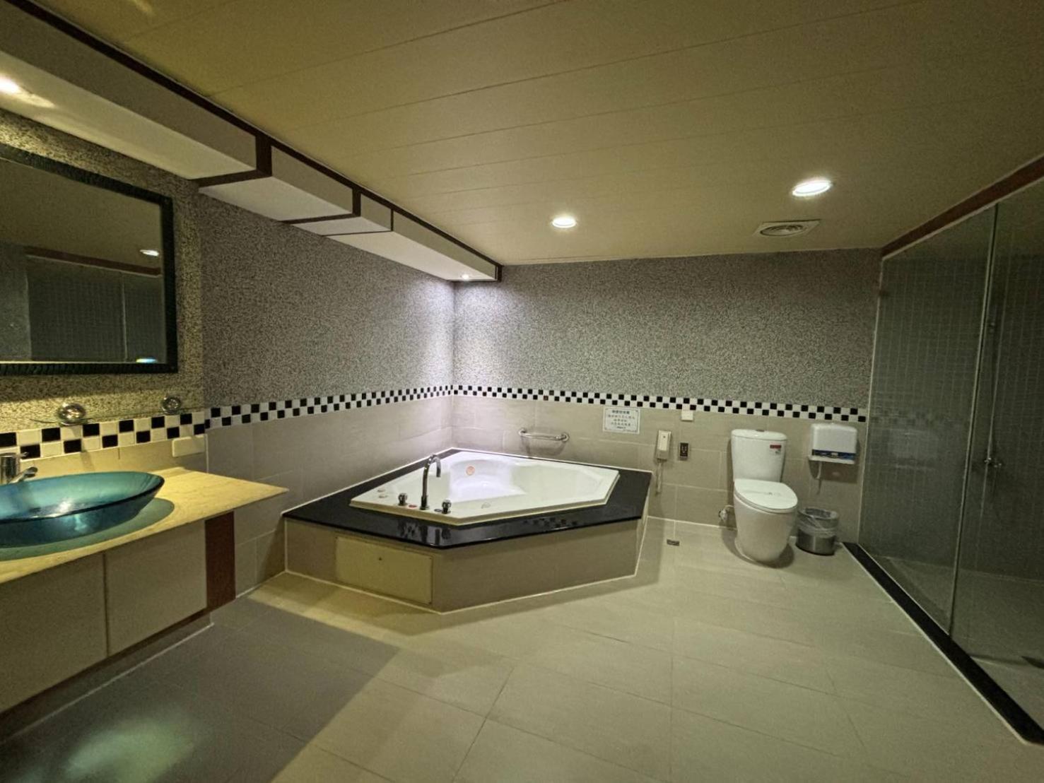 Hua Xiang Motel - Da Chang Kao-siung Exteriér fotografie