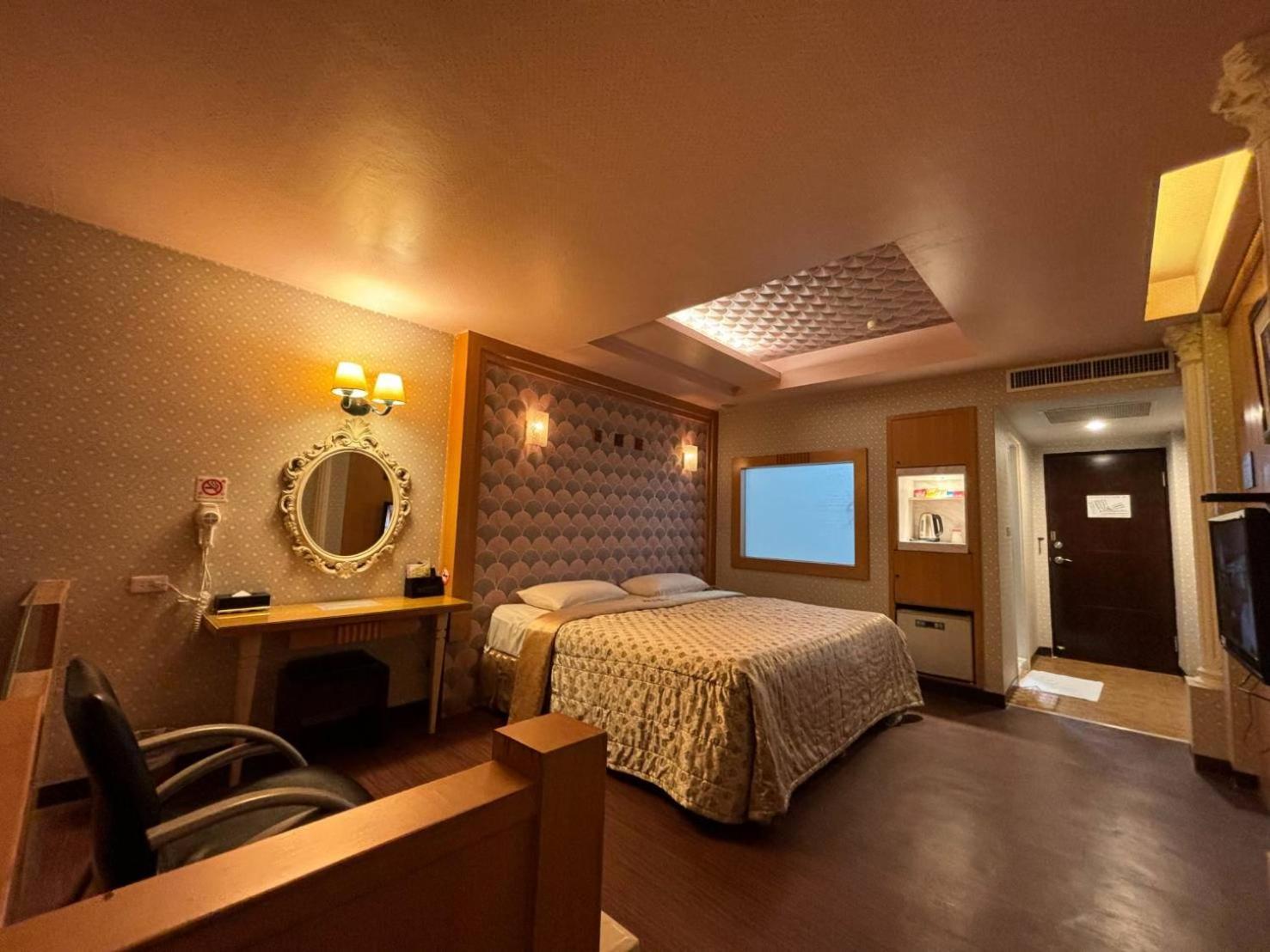 Hua Xiang Motel - Da Chang Kao-siung Exteriér fotografie